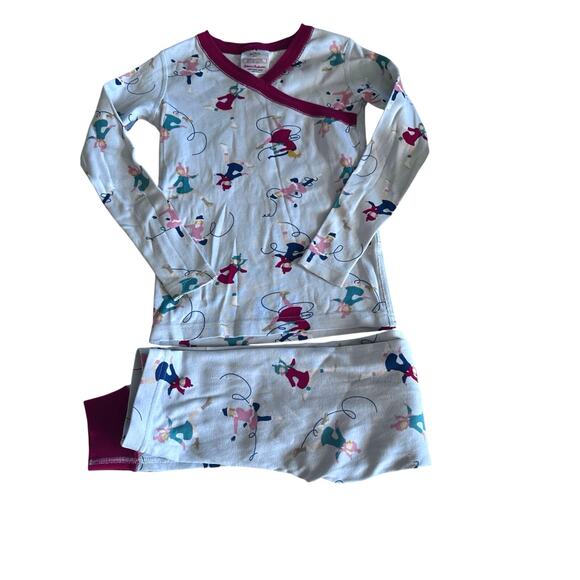 Hanna Andersson Ice Skating Christmas Pajamas - Size 6/7 - Picture 1 of 6